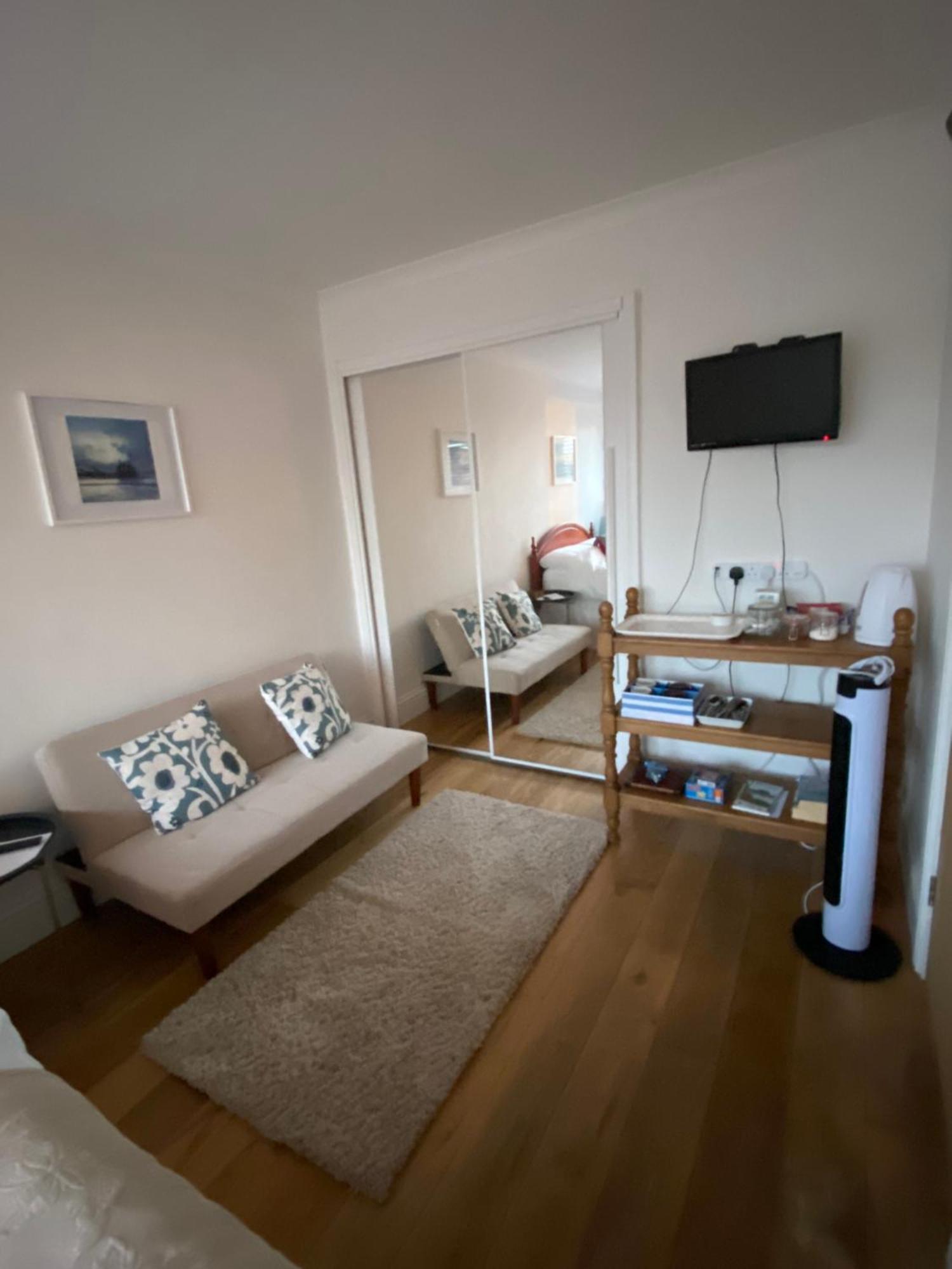 Bright Suite Whitstable Bagian luar foto